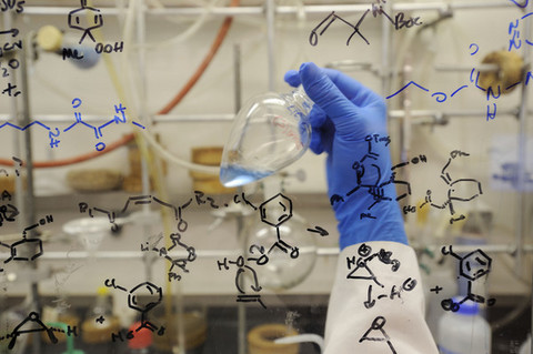 多肽药物“成绩”吸睛研发掣肘、出口承压隐忧显现